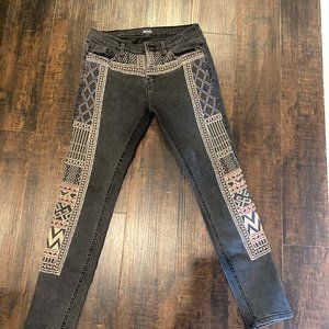 Embroidered Black Mid Rise Jeans